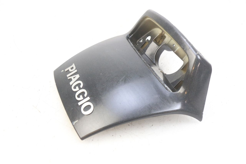photo de JONCTION CARENAGE ARRIERE PIAGGIO X9 125 (2000 - 2003) - Autre angle de vue