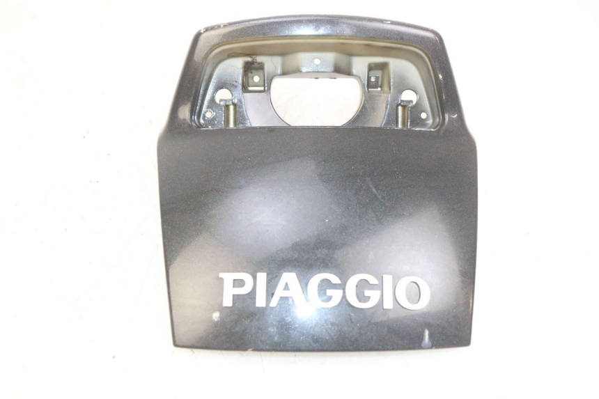 photo de JONCTION CARENAGE ARRIERE PIAGGIO X9 125 (2000 - 2003) - Points de fixation