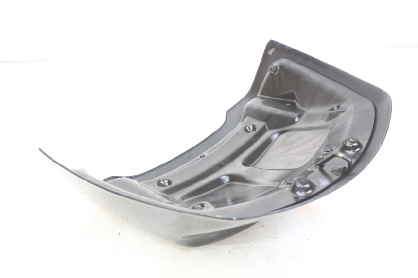 photo de JONCTION CARENAGE ARRIERE PIAGGIO XEVO - X EVO 125 (2007 - 2017) - Autre angle de vue