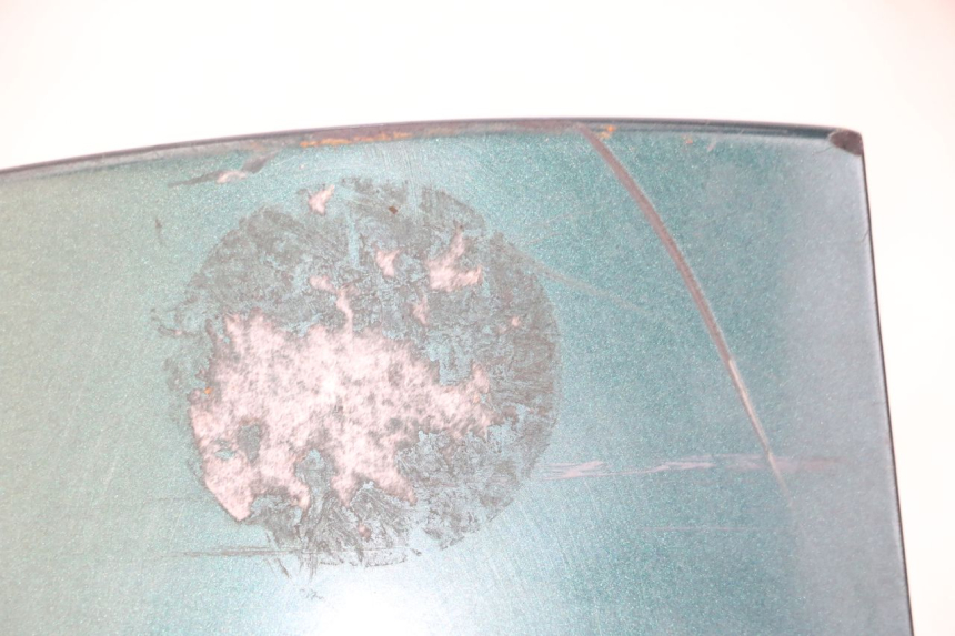 photo de JONCTION CARENAGE ARRIERE YAMAHA XJN DIVERSION 600 (2000 - 2003) - Zoom état d’usage