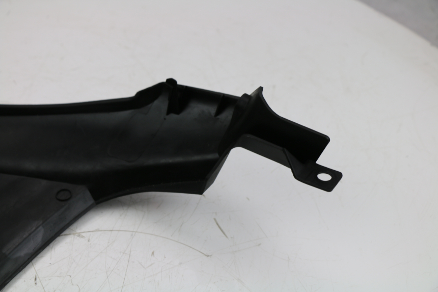 photo de JONCTION CARENAGE ARRIERE HONDA XLV VARADERO 125 (2000 - 2006) - Zoom état d’usage