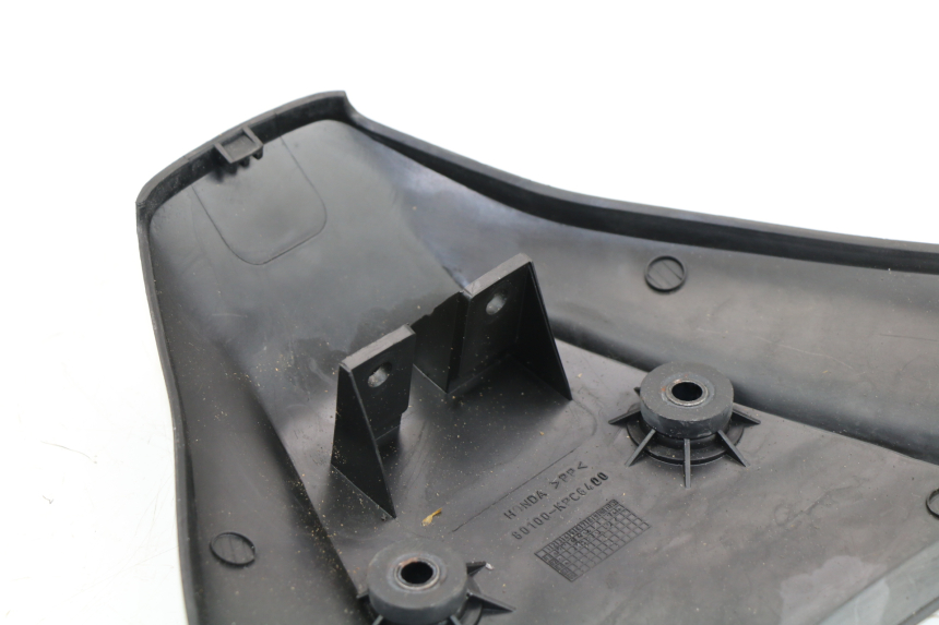 photo de JONCTION CARENAGE ARRIERE HONDA XLV VARADERO 125 (2000 - 2006) - Autre angle de vue