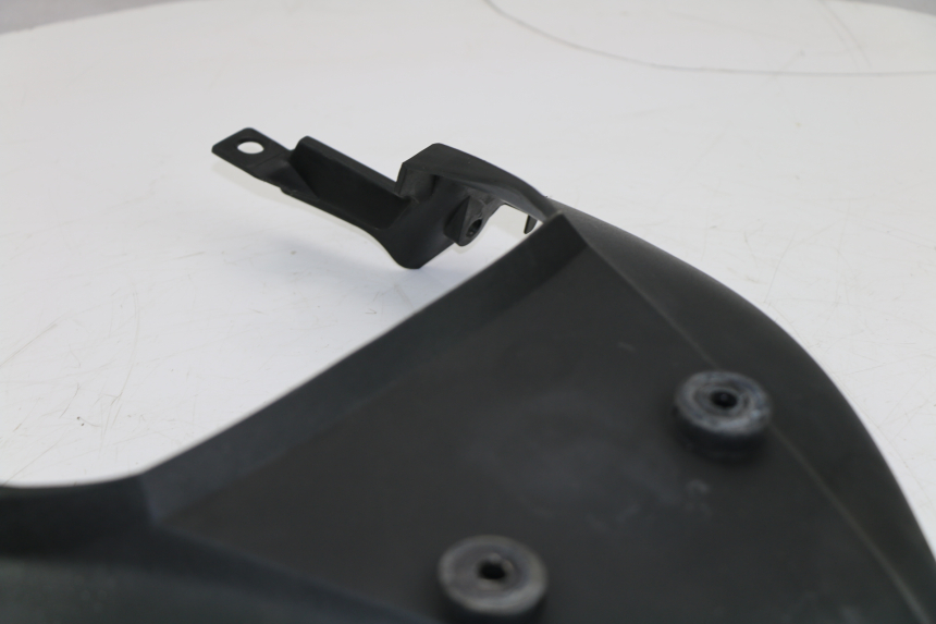 photo de JONCTION CARENAGE ARRIERE HONDA XLV VARADERO 125 (2000 - 2006) - Vue d’ensemble