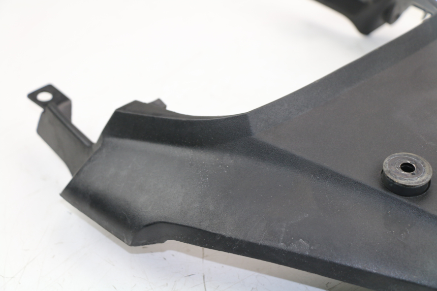 photo de JONCTION CARENAGE ARRIERE HONDA XLV VARADERO 125 (2000 - 2006) - Points de fixation