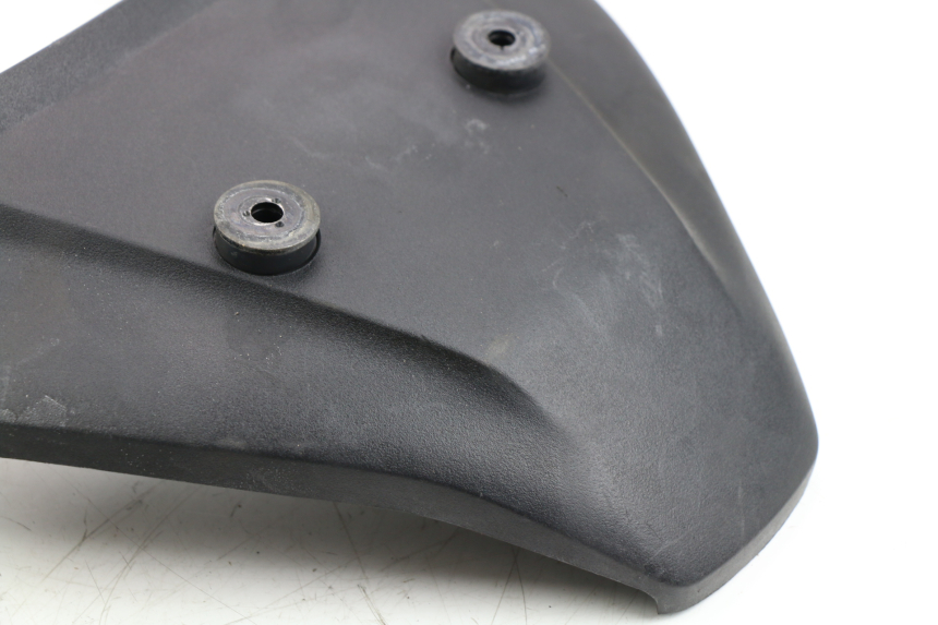 photo de JONCTION CARENAGE ARRIERE HONDA XLV VARADERO 125 (2000 - 2006) - État de surface