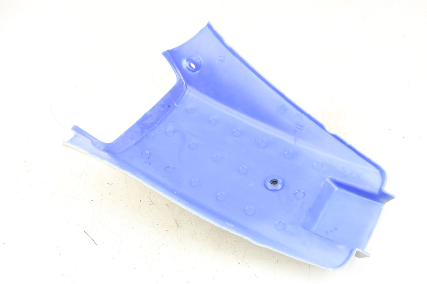 photo de JONCTION CARENAGE ARRIERE HYOSUNG XRX 125 (2000 - 2008) - Zoom état d’usage