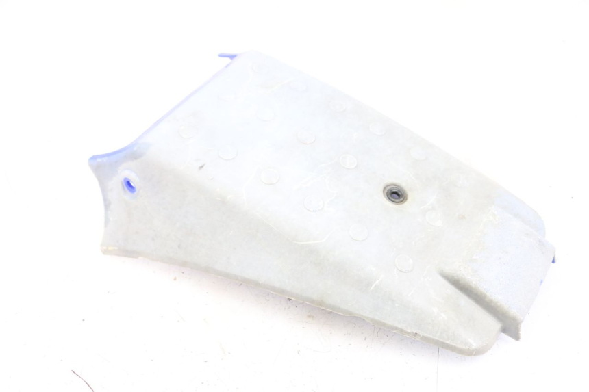 photo de JONCTION CARENAGE ARRIERE HYOSUNG XRX 125 (2000 - 2008) - Vue d’ensemble