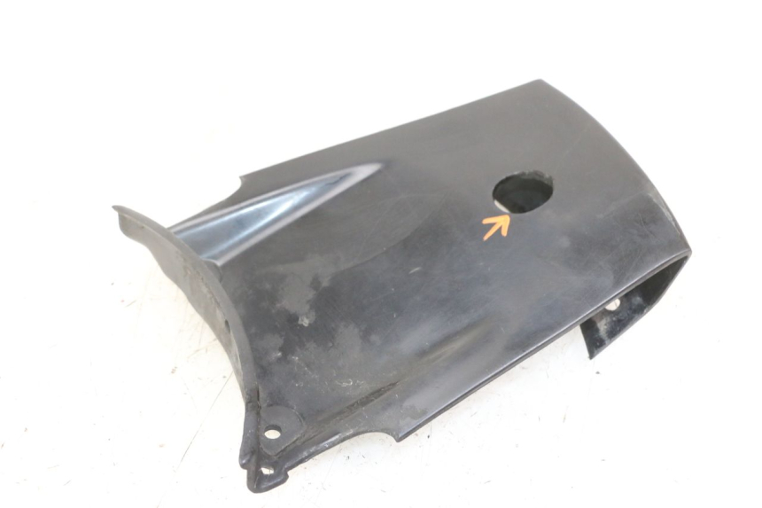 photo de JONCTION CARENAGE ARRIERE YAMAHA BW'S NG NEXT GENERATION 50 (1996 - 2003) - Gros plan technique