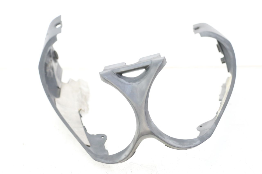 photo de JONCTION CARENAGE ARRIERE YAMAHA FZ6 FAZER S2 600 (2007 - 2011) - Zoom état d’usage