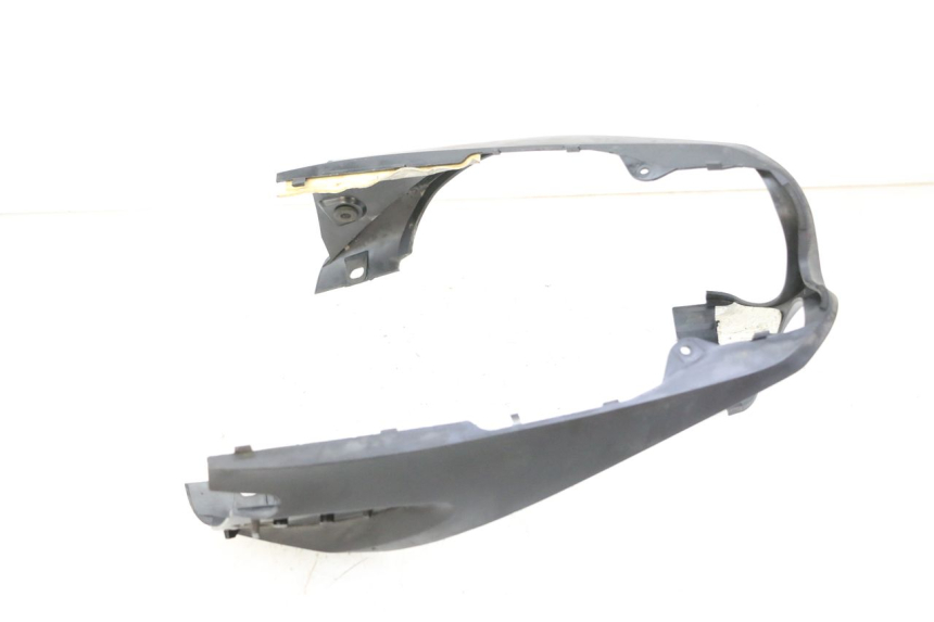 photo de JONCTION CARENAGE ARRIERE YAMAHA FZ6 FAZER S2 600 (2007 - 2011) - Autre angle de vue