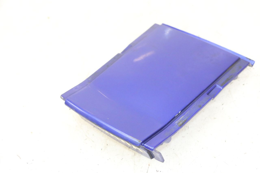 photo de JONCTION CARENAGE ARRIERE YAMAHA FZS FAZER 600 (2001 - 2003) - Autre angle de vue