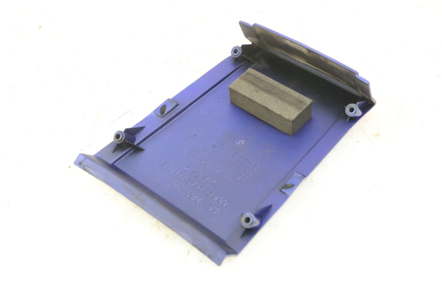 photo de JONCTION CARENAGE ARRIERE YAMAHA FZS FAZER 600 (2001 - 2003) - Points de fixation