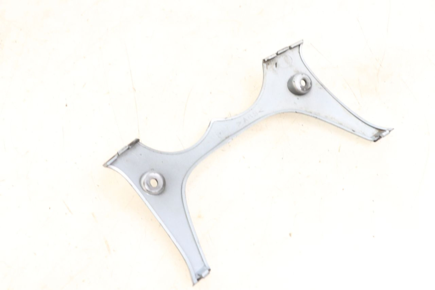 photo de JONCTION CARENAGE ARRIERE YAMAHA YN NEO'S 50 (1997 - 2004) - Détail de la pièce