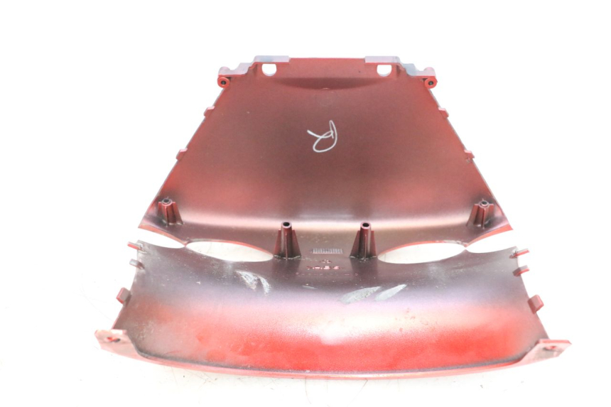 photo de JONCTION CARENAGE ARRIERE YAMAHA YP MAJESTY 125 (1998 - 2001) - Gros plan technique