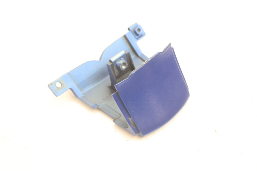 photo de JONCTION CARENAGE ARRIERE KAWASAKI ZX-6R ZX6R 600 (1995 - 1997) - Gros plan technique