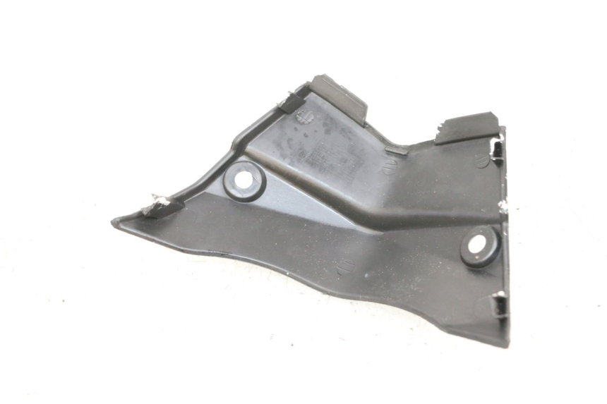 photo de JONCTION CARENAGE AVANT MAG POWER BOMBERS 4T 50 (2016 - 2026) - Détail de la pièce