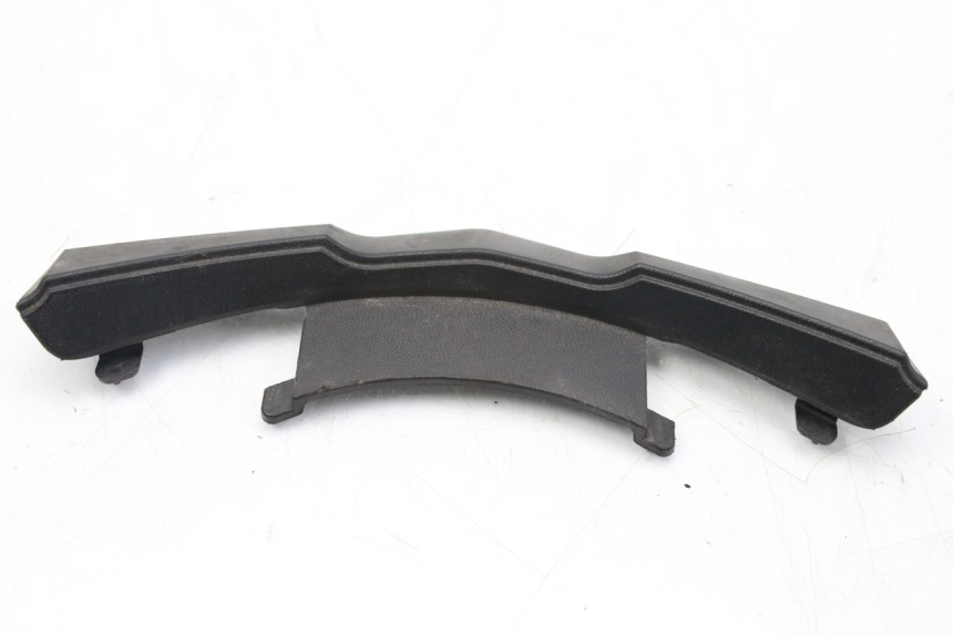 photo de JONCTION CARENAGE AVANT YAMAHA D'ELIGHT DELIGHT 115 (2013 - 2017) - Zoom état d’usage