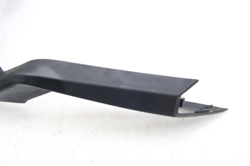 photo de JONCTION CARENAGE AVANT JM MOTORS EVOLIS 4T 50 (2018 - 2022) - Gros plan technique