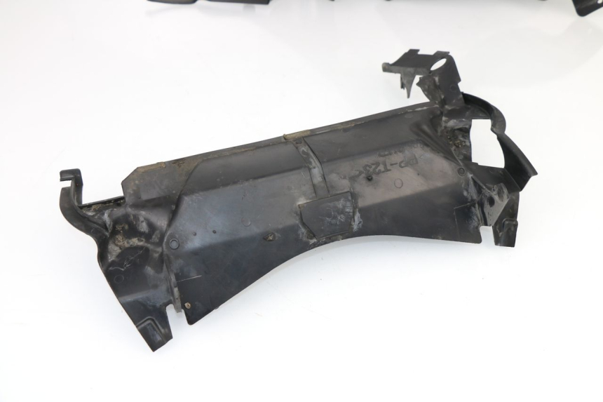 photo de JONCTION CARENAGE AVANT YAMAHA FJR ABS 1300 (2006 - 2012) - Pièce contrôlée