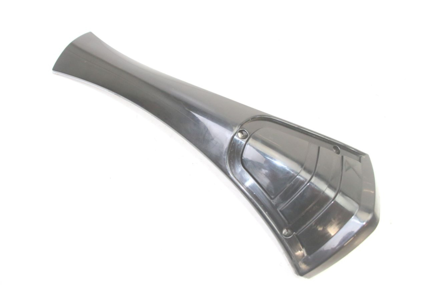 photo de JONCTION CARENAGE AVANT VENESI FLY RETRO 4T 50 (2020 - 2025) - Détail de la pièce