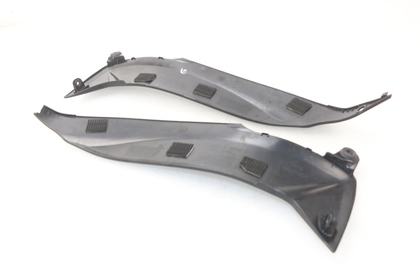 photo de JONCTION CARENAGE AVANT SUZUKI GSX-R GSXR K16 1000 (2012 - 2016) - Autre angle de vue