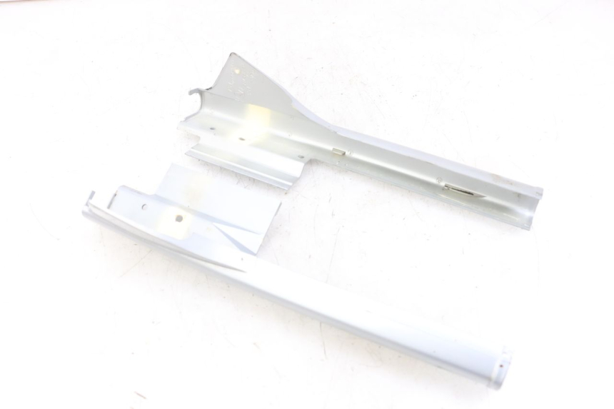 photo de JONCTION CARENAGE AVANT INF PEUGEOT 103 VOGUE VS2 50 (2004 - 2017) - Vue d’ensemble