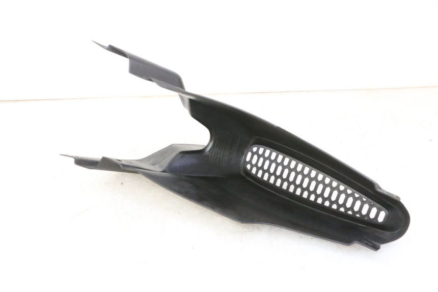 photo de JONCTION CARENAGE AVANT INF QUADRO 4 4D 350 (2015 - 2018) - Détail de la pièce