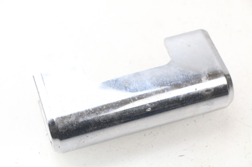 photo de JONCTION CARENAGE AVANT INF HYOSUNG AQUILA GV 125 (2009 - 2016) - Détail de la pièce