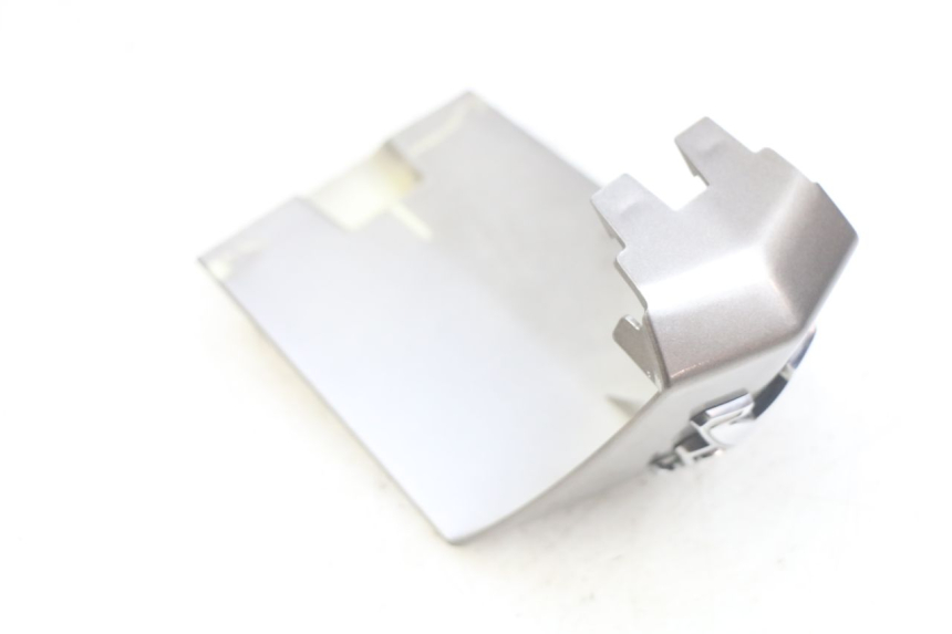 photo de JONCTION CARENAGE AVANT INF PEUGEOT CITYSTAR AIR 125 (2014 - 2017) - Détail de la pièce