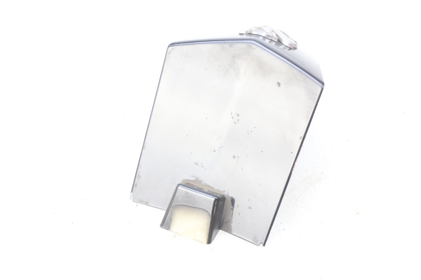 photo de JONCTION CARENAGE AVANT INF PEUGEOT CITYSTAR 50 (2013 - 2017) - Gros plan technique