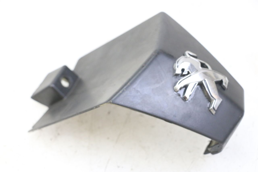 photo de JONCTION CARENAGE AVANT INF PEUGEOT CITYSTAR 50 (2013 - 2017) - Vue d’ensemble