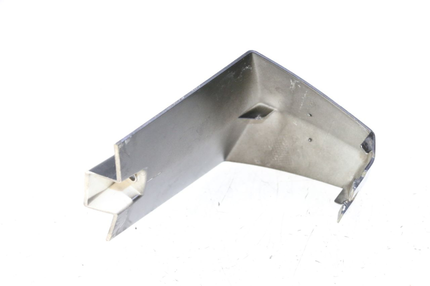 photo de JONCTION CARENAGE AVANT INF PEUGEOT CITYSTAR 50 (2013 - 2017) - Détail de la pièce