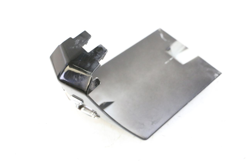 photo de JONCTION CARENAGE AVANT INF PEUGEOT CITYSTAR 50 (2013 - 2017) - Autre angle de vue