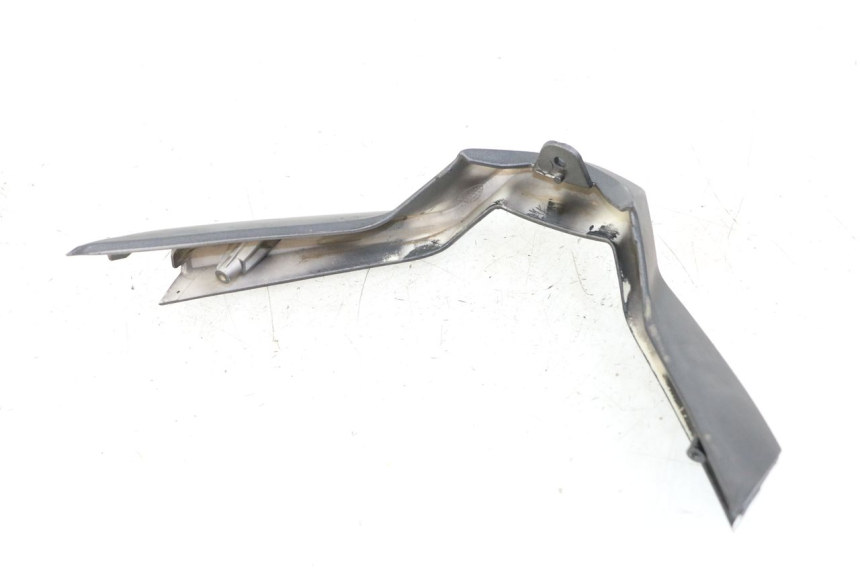 photo de JONCTION CARENAGE AVANT INF JM MOTORS EVOLIS 4T 50 (2018 - 2022) - Zoom état d’usage