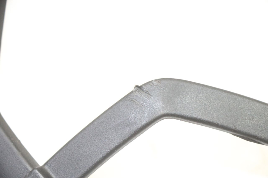 photo de JONCTION CARENAGE AVANT INF PEUGEOT KISBEE 4T 50 (2018 - 2022) - Zoom état d’usage