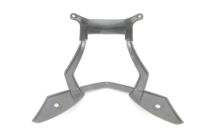 photo de JONCTION CARENAGE AVANT INF PEUGEOT KISBEE 4T 50 (2018 - 2022) - Gros plan technique