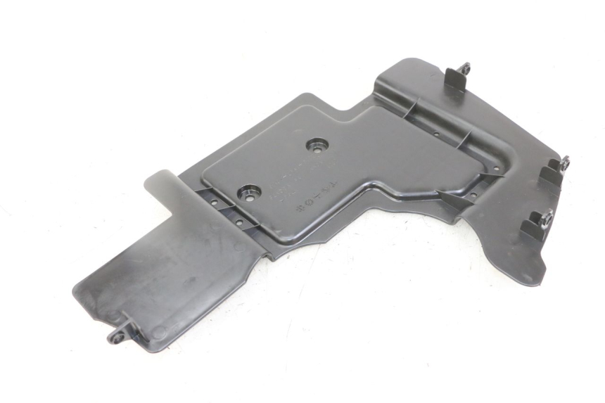 photo de JONCTION CARENAGE AVANT INF KYMCO DINK 4T 50 (2007 - 2018) - Autre angle de vue