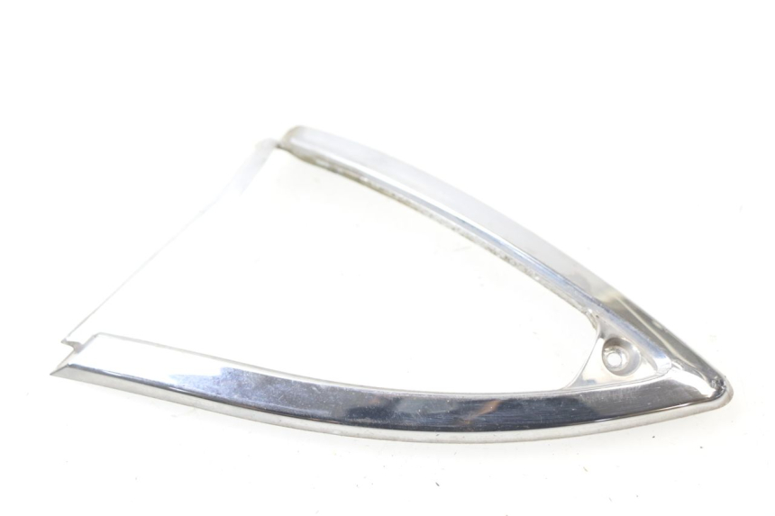 photo de JONCTION CARENAGE AVANT INF PIAGGIO LIBERTY 125 (2009 - 2013) - Zoom état d’usage