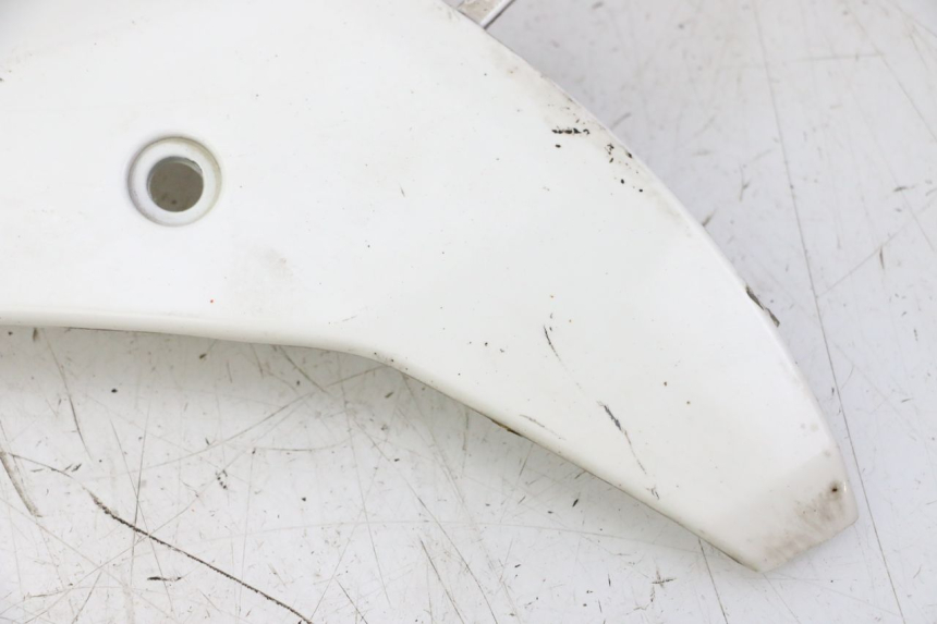 photo de JONCTION CARENAGE AVANT INF PIAGGIO LXV 4T 50 (2009 - 2013) - Zoom état d’usage