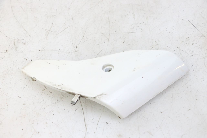 photo de JONCTION CARENAGE AVANT INF PIAGGIO LXV 4T 50 (2009 - 2013) - Points de fixation