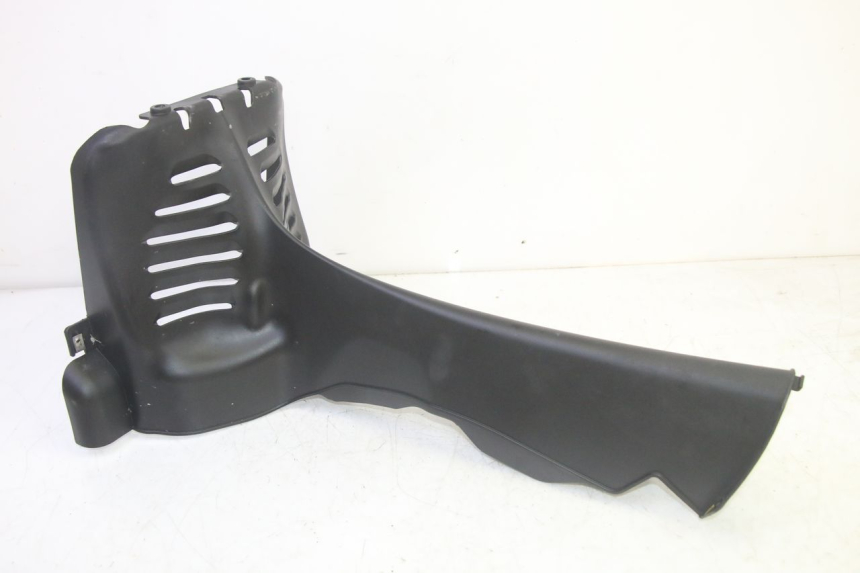 photo de JONCTION CARENAGE AVANT INF PIAGGIO MP3 HPE 350 (2018 - 2020) - Vue principale