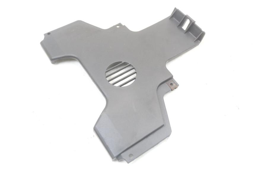 photo de JONCTION CARENAGE AVANT INF PIAGGIO MP3 LT 400 (2007 - 2012) - Zoom état d’usage