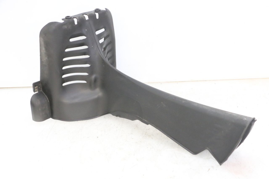 photo de JONCTION CARENAGE AVANT INF PIAGGIO MP3 LT 300 (2010 - 2016) - Vue principale