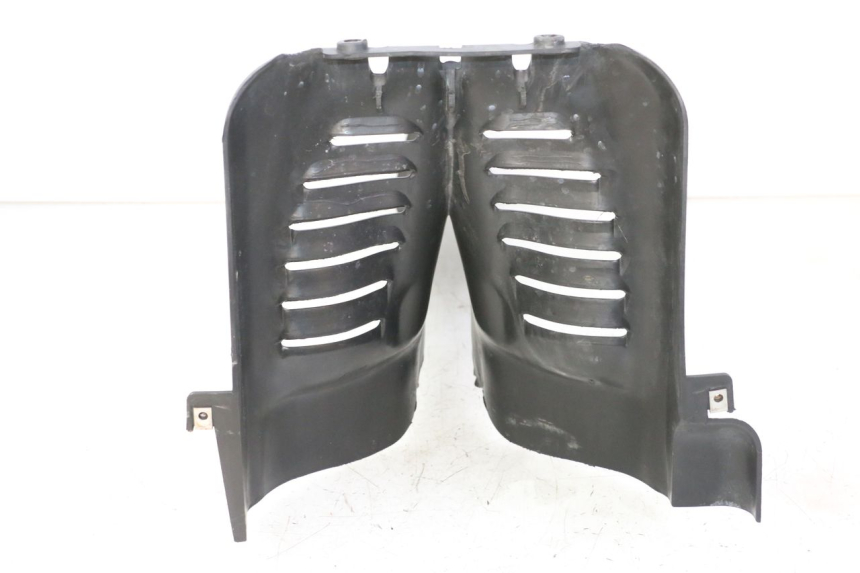 photo de JONCTION CARENAGE AVANT INF PIAGGIO MP3 RL 250 (2006 - 2010) - Autre angle de vue