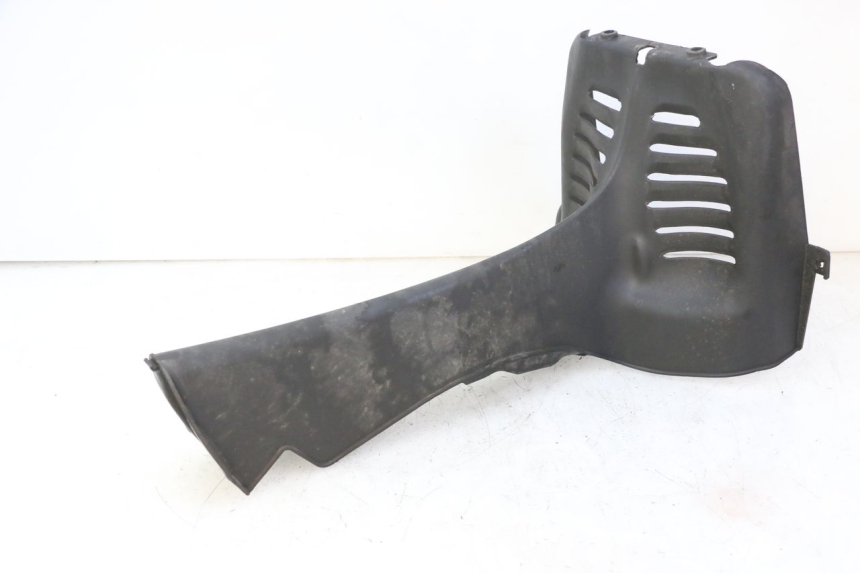 photo de JONCTION CARENAGE AVANT INF PIAGGIO MP3 RL 250 (2006 - 2010) - Vue principale