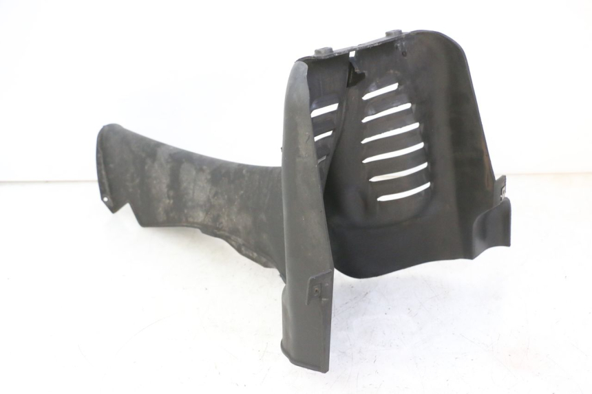 photo de JONCTION CARENAGE AVANT INF PIAGGIO MP3 RL 250 (2006 - 2010) - Détail de la pièce