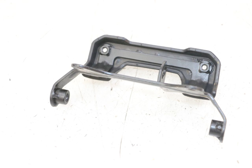 photo de JONCTION CARENAGE AVANT INF ROYAL ENFIELD SCRAM 411 (2022 - 2024) - Détail de la pièce