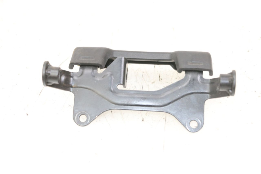 photo de JONCTION CARENAGE AVANT INF ROYAL ENFIELD SCRAM 411 (2022 - 2024) - Zoom état d’usage