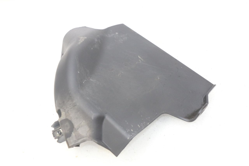 photo de JONCTION CARENAGE AVANT INF APRILIA SRV 850 (2012 - 2017) - Gros plan technique