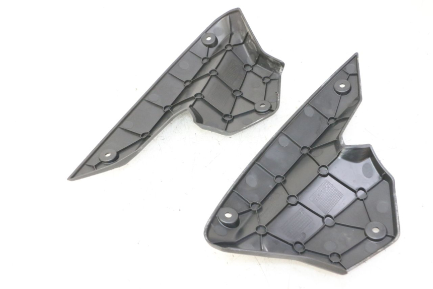 photo de JONCTION CARENAGE AVANT INF PEUGEOT STREETZONE I NAKED 2T 50 (2018 - 2020) - Vue produit